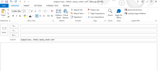 A blank email builder in Outlook.